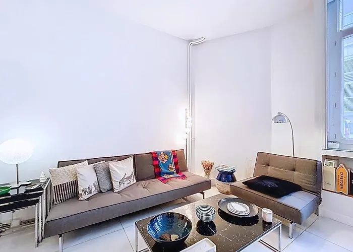 Elegant 3br Next To Place Des Vosges Paris